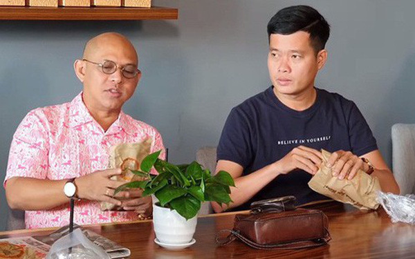  
Color Man tiết lộ lương của Khương Dừa tại công ty Điền Quân. (Ảnh: Chụp màn hình)