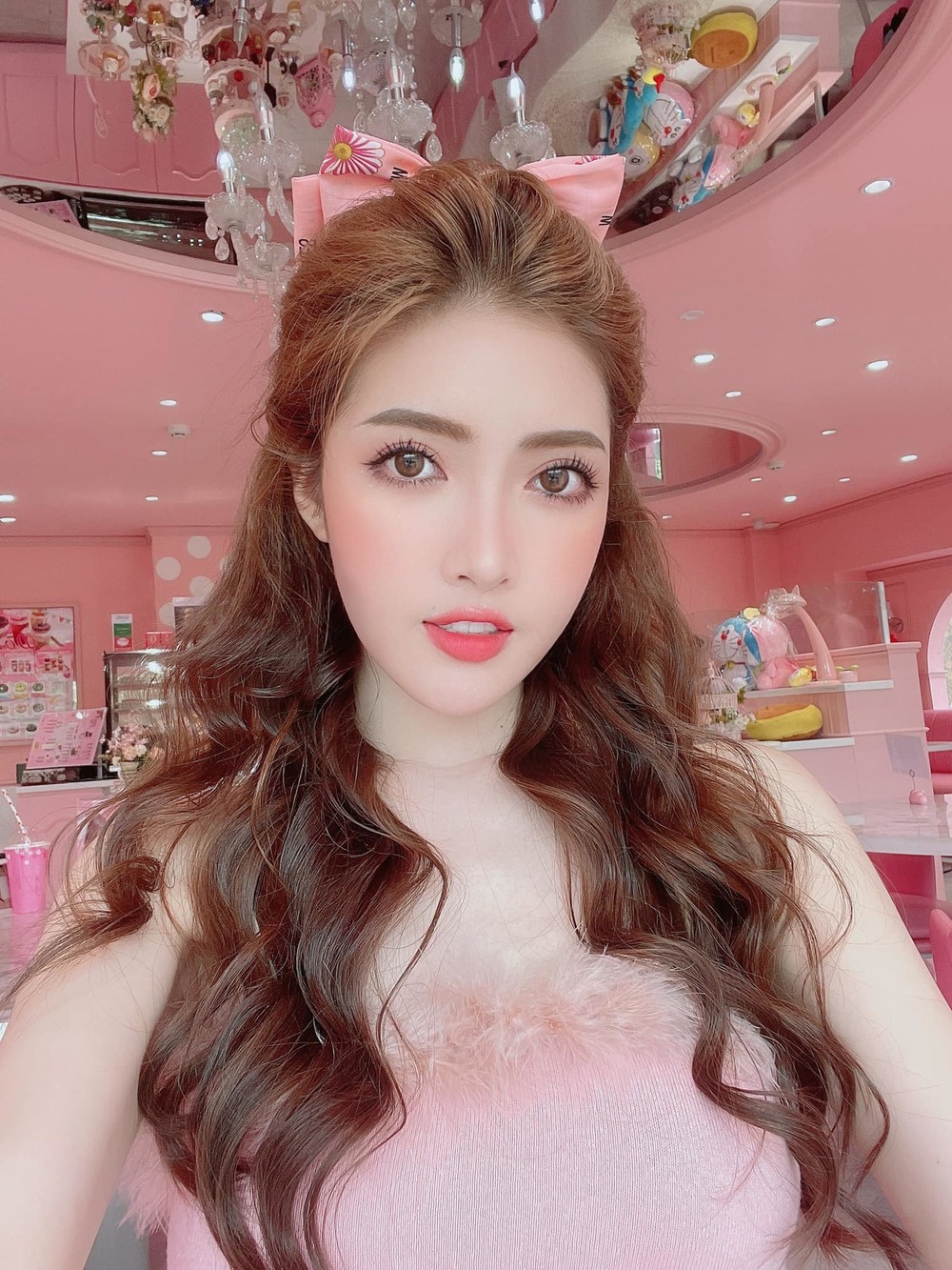 41 Pinky honey ý tưởng  instagram diễn viên wonder woman