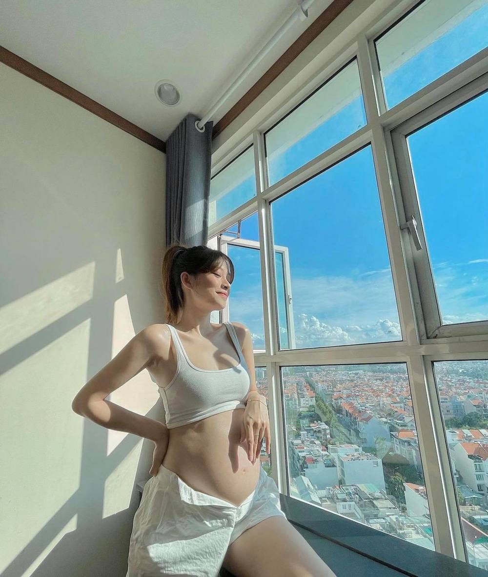  
Trương Hoàng Mai Anh vẫn xinh đẹp khi mang bầu. (Ảnh: IGNV)