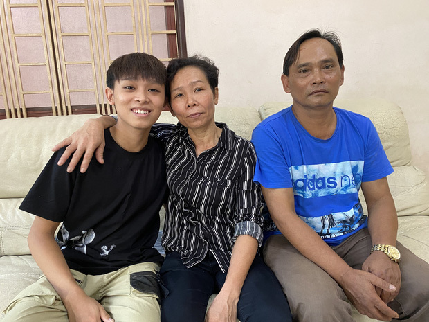  Hình ảnh của gia đình Hồ Văn Cường gần đây hoàn toàn không giống với đoạn clip trên MXH được lan truyền. (Ảnh: FBNV) - Tin sao Viet - Tin tuc sao Viet - Scandal sao Viet - Tin tuc cua Sao - Tin cua Sao