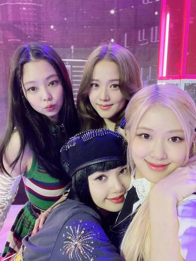  
BLACKPINK giữ vững độ nổi tiếng của mình. (Ảnh: Twitter)