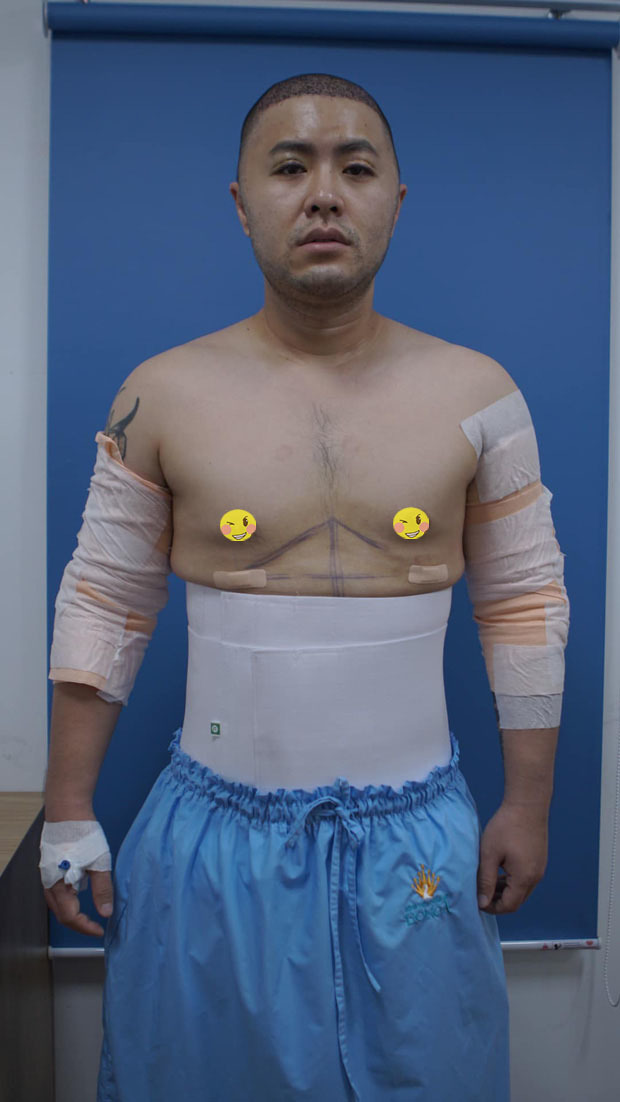  
Akira Phan quyết định "trùng tu" nhan sắc, đi phẫu thuật vùng bụng để giảm trọng lượng. (Ảnh: FBNV) - Tin sao Viet - Tin tuc sao Viet - Scandal sao Viet - Tin tuc cua Sao - Tin cua Sao