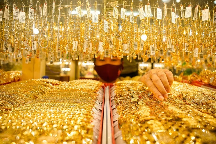  
Vàng là kim loại quý được chế tác thành nhiều sản phẩm trang sức. (Ảnh: Báo Đầu Tư)