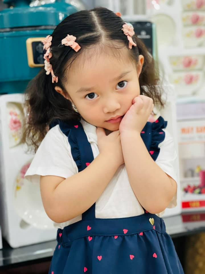  
Con gái 4 tuổi vô cùng xinh xắn của Lê Dương Bảo Lâm. (Ảnh: FBNV)