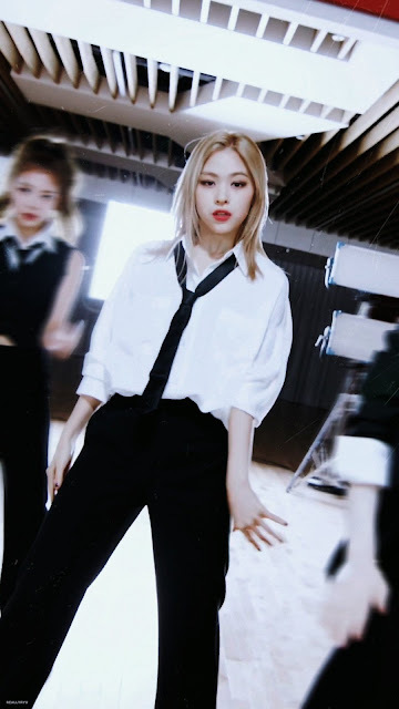  
Thần thái ngời ngời của nữ idol trong lúc nhảy. (Ảnh: Twitter)
