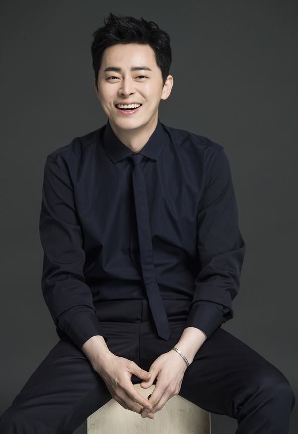  
Jo Jung Suk kiếm được nhiều hợp đồng quảng cáo nhờ tài năng và danh tiếng đỉnh lưu. (Ảnh: Pinterest)