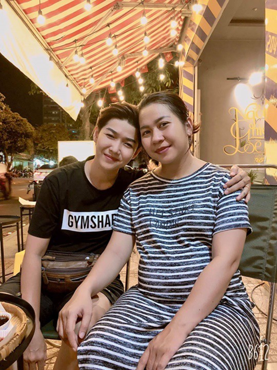  
Gia đình nhỏ ngập tràn hạnh phúc của Kay Nguyễn - Bích Ngân. (Ảnh: FB Kay Nguyễn)