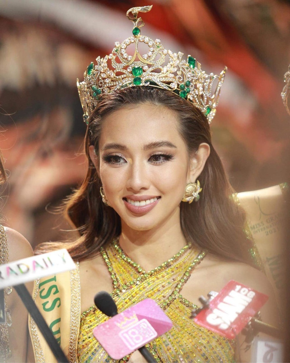  
Thùy Tiên là người đẹp Việt đầu tiên đăng quang tại Miss Grand International. (Ảnh: FB Nguyễn Thúc Thuỳ Tiên) - Tin sao Viet - Tin tuc sao Viet - Scandal sao Viet - Tin tuc cua Sao - Tin cua Sao