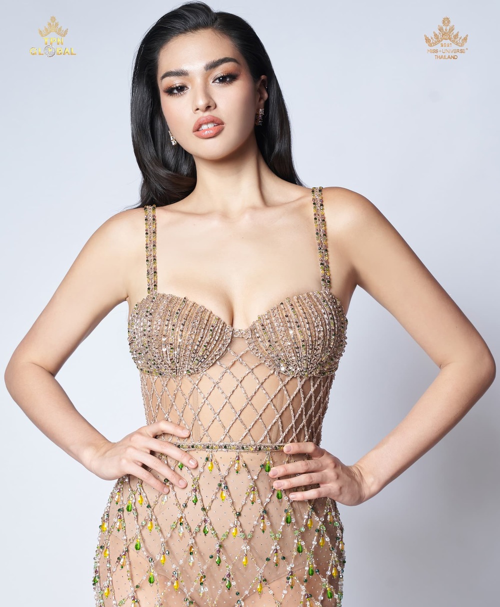  
Miss Universe Thái Lan Anchilee Scott-Kemmis là đại diện gây chú ý dù không lọt top cao. (Ảnh: Miss Universe Thailand) - Tin sao Viet - Tin tuc sao Viet - Scandal sao Viet - Tin tuc cua Sao - Tin cua Sao