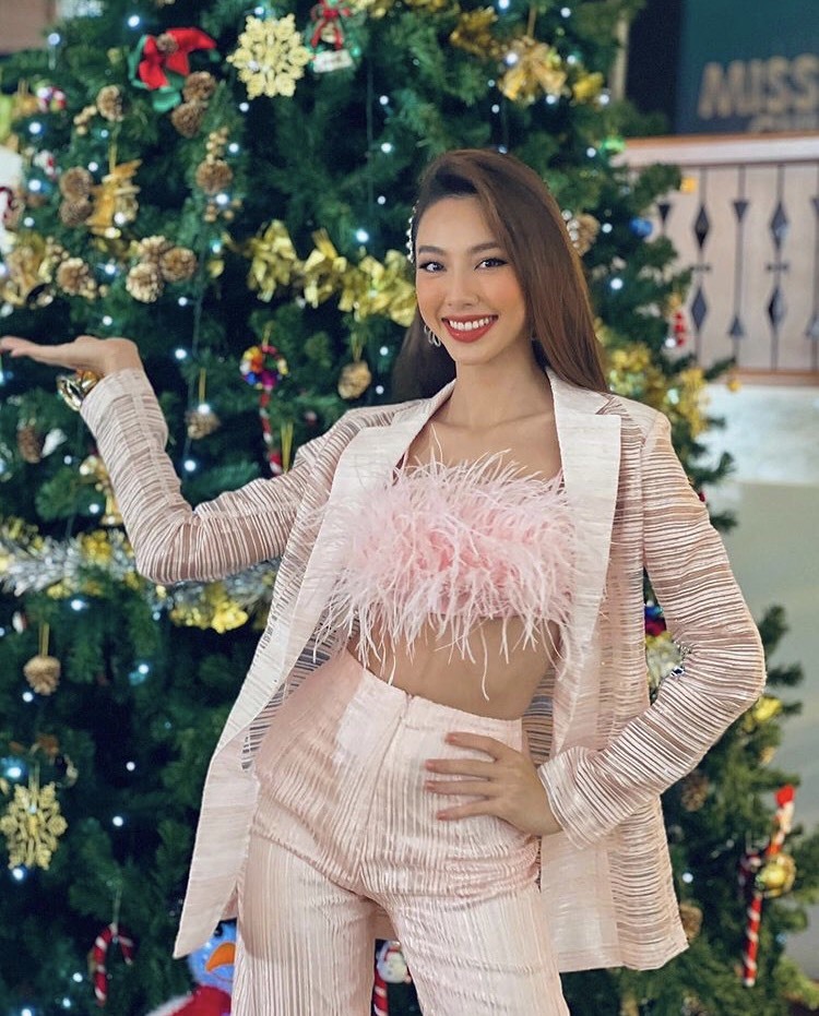  
Nàng hậu khoe thần thái gương mặt rạng rỡ khi lần đầu đón Giáng sinh ở Thái Lan. (Ảnh: Instagram tienng12)