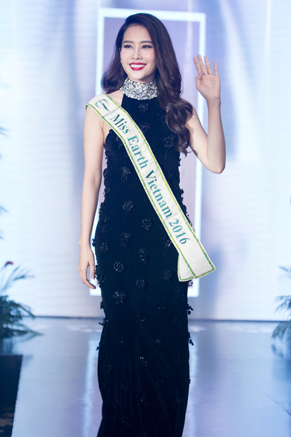  
Vẻ đẹp sắc sảo mặn mà của Nam Em trên sân khấu Miss Earth 2016 làm xao xuyến mọi ánh nhìn. (Ảnh: Ngoisao.net)