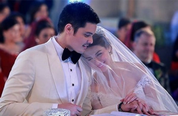  
Cặp đôi đình đám nhất Philippines ngày càng mặn nồng sau 7 năm kết hôn. (Ảnh: FB Marian Rivera)