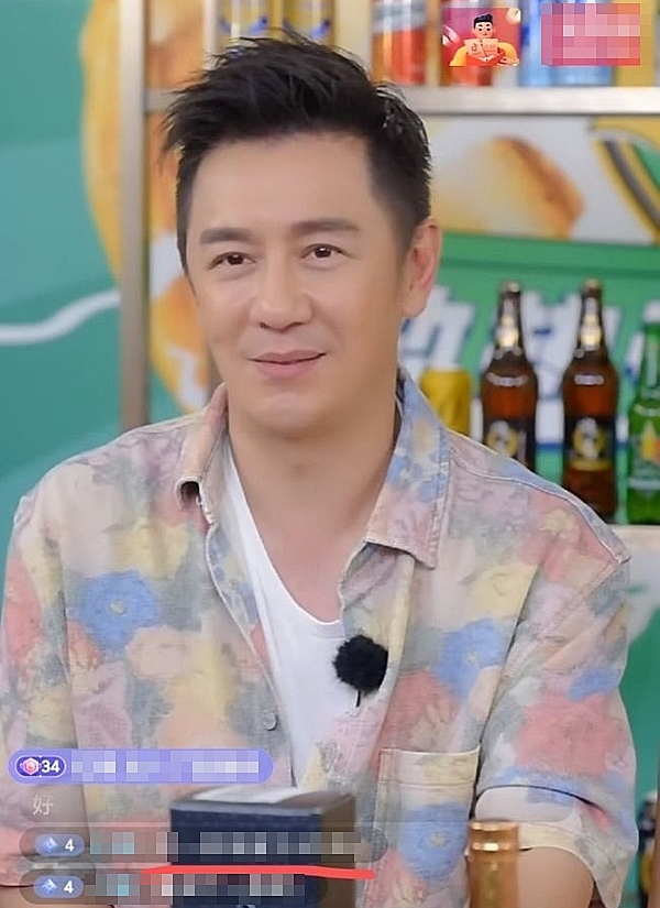  
Có những buổi anh livestream gần 2 tiếng, không bán được sản phẩm mà Trần Hạo Dân còn bị "ném đá" khá nhiều. (Ảnh: Sohu)