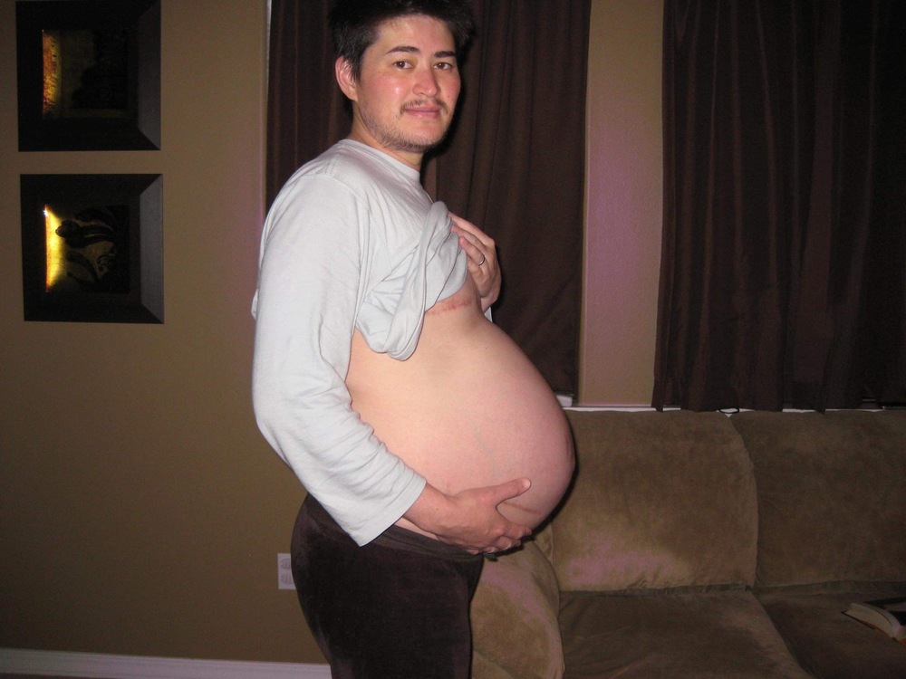 Anh Beatie là người đàn ông đầu tiên trên thế giới mang bầu. (Ảnh: Today)