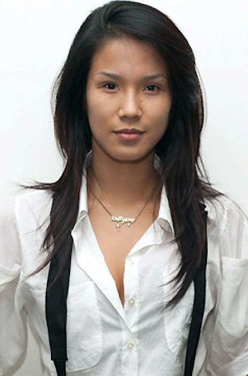  
Lúc tham gia Vietnam Next Top Model mùa 1, Diệp Lâm có gương mặt chưa thanh thoát cùng làn da đen nhẻm. (Ảnh: BTC Vietnam Next Top Model)