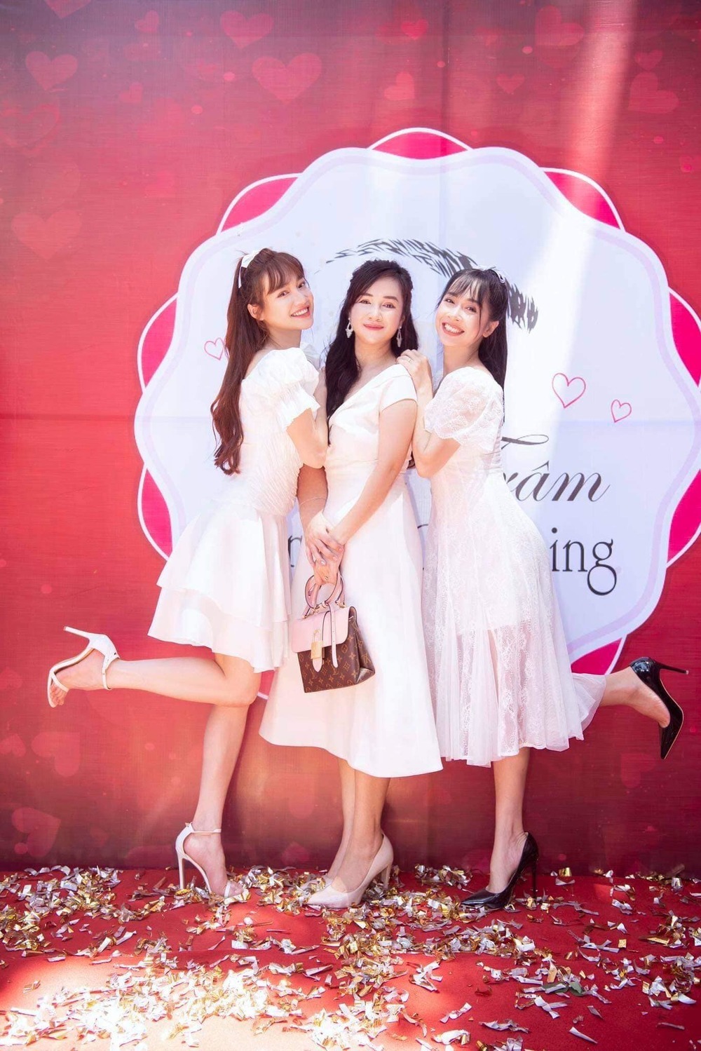 3 sao nữ Việt tên Phương: Nhà có các chị em gái xinh đẹp lại tài giỏi