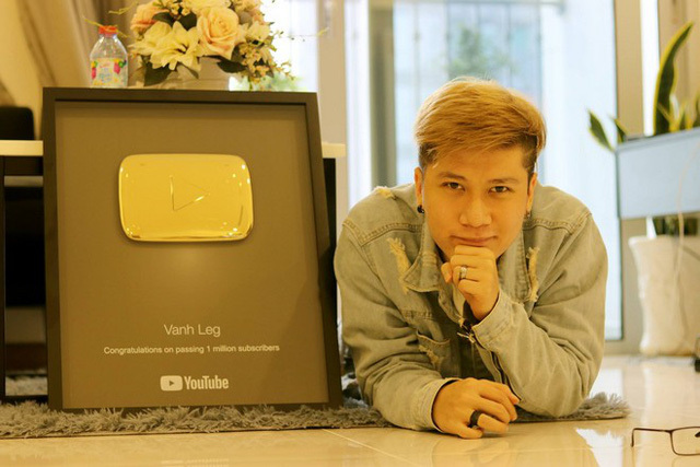  
Vanh Leg là YouTuber Việt có video đạt 200 triệu lượt xem nhanh nhất trên nền tảng này. (Ảnh: FB Vanh Leg)