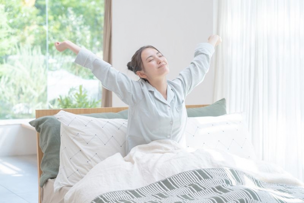 Theo BS Hoà, để cải thiện giấc ngủ, mọi người nên thức dậy đúng giờ cả trong ngày nghỉ. (Ảnh: VOV)
