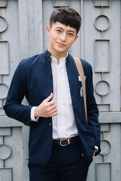 Gương mặt của Harry Lu trước khi gặp sự cố nghiêm trọng. (Ảnh: FB Harry Lu)
Gương mặt của Harry Lu trước khi gặp sự cố nghiêm trọng. (Ảnh: FB Harry Lu) - Tin sao Viet - Tin tuc sao Viet - Scandal sao Viet - Tin tuc cua Sao - Tin cua Sao