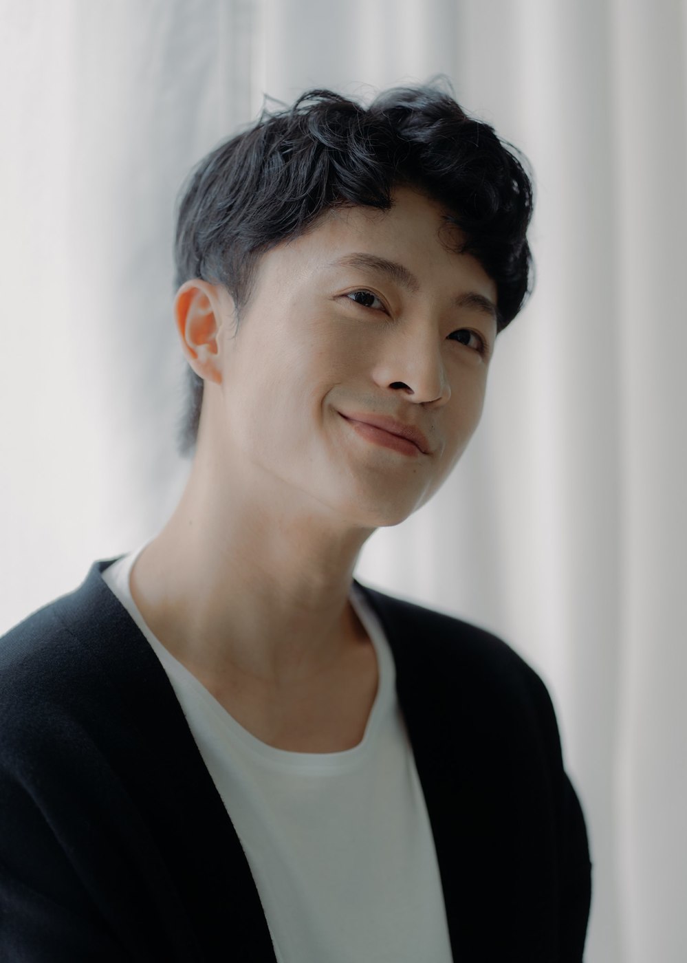 Nam diễn viên vẫn chăm chỉ tương tác bằng tiếng Việt trên trang cá nhân của mình. (Ảnh: FB Harry Lu)
Nam diễn viên vẫn chăm chỉ tương tác bằng tiếng Việt trên trang cá nhân của mình. (Ảnh: FB Harry Lu) - Tin sao Viet - Tin tuc sao Viet - Scandal sao Viet - Tin tuc cua Sao - Tin cua Sao