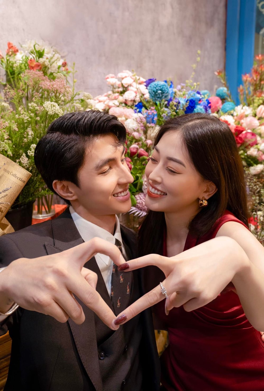  
Sau lễ cầu hôn lãng mạn, Bình An và Phương Nga hứa hẹn sẽ sớm về chung một nhà (Nguồn: Bùi Phương Nga) - Tin sao Viet - Tin tuc sao Viet - Scandal sao Viet - Tin tuc cua Sao - Tin cua Sao