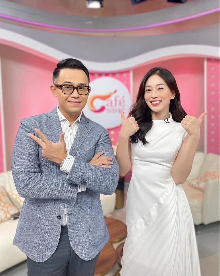  
Phương Nga dẫn nhiều chương trình tại VTV6 (Nguồn: Bùi Phương Nga) - Tin sao Viet - Tin tuc sao Viet - Scandal sao Viet - Tin tuc cua Sao - Tin cua Sao