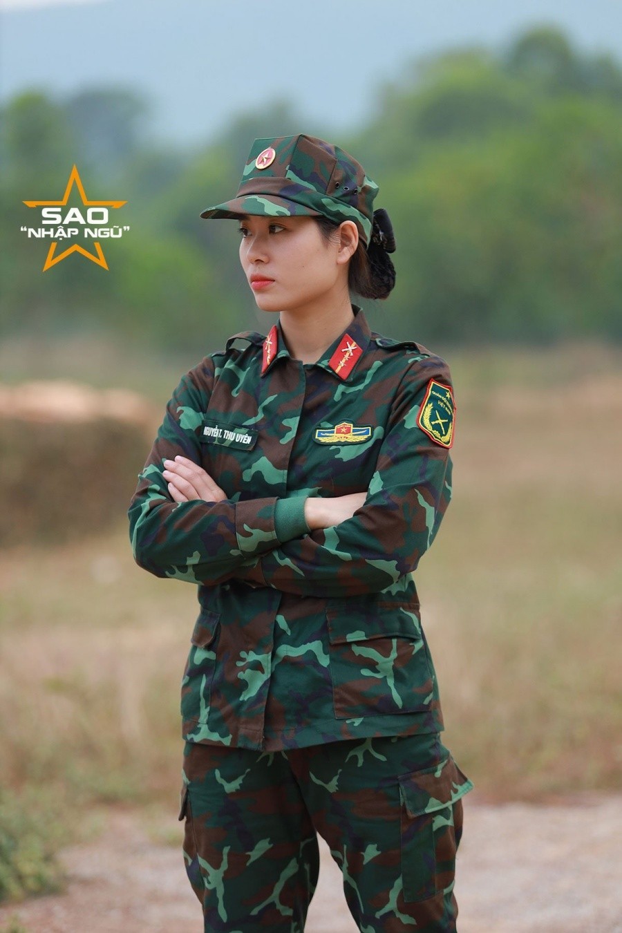  
Vẻ nghiêm nghị của tiểu đội trưởng. (Ảnh: FB Sao Nhập Ngũ)