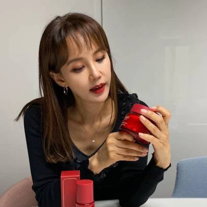 Nhan sắc bao năm vẫn không đổi của mỹ nhân Gia Đình Là Số 1