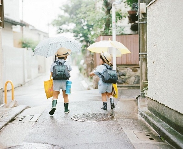  
Ở Nhật Bản, trẻ em cũng có quy tắc về mặc đồng phục (Ảnh: sưu tầm)
