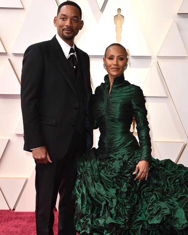  
Will Smith paired with his wife on the red carpet of the Oscars 2022. (Image: Pinterest)