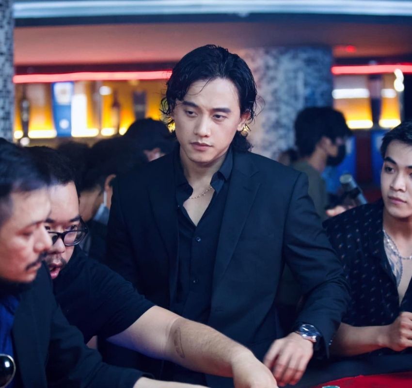  
Nam diễn viên nhập vai Bình Báo trong web drama mới. (Ảnh: Facebook Mai Tai Phen)