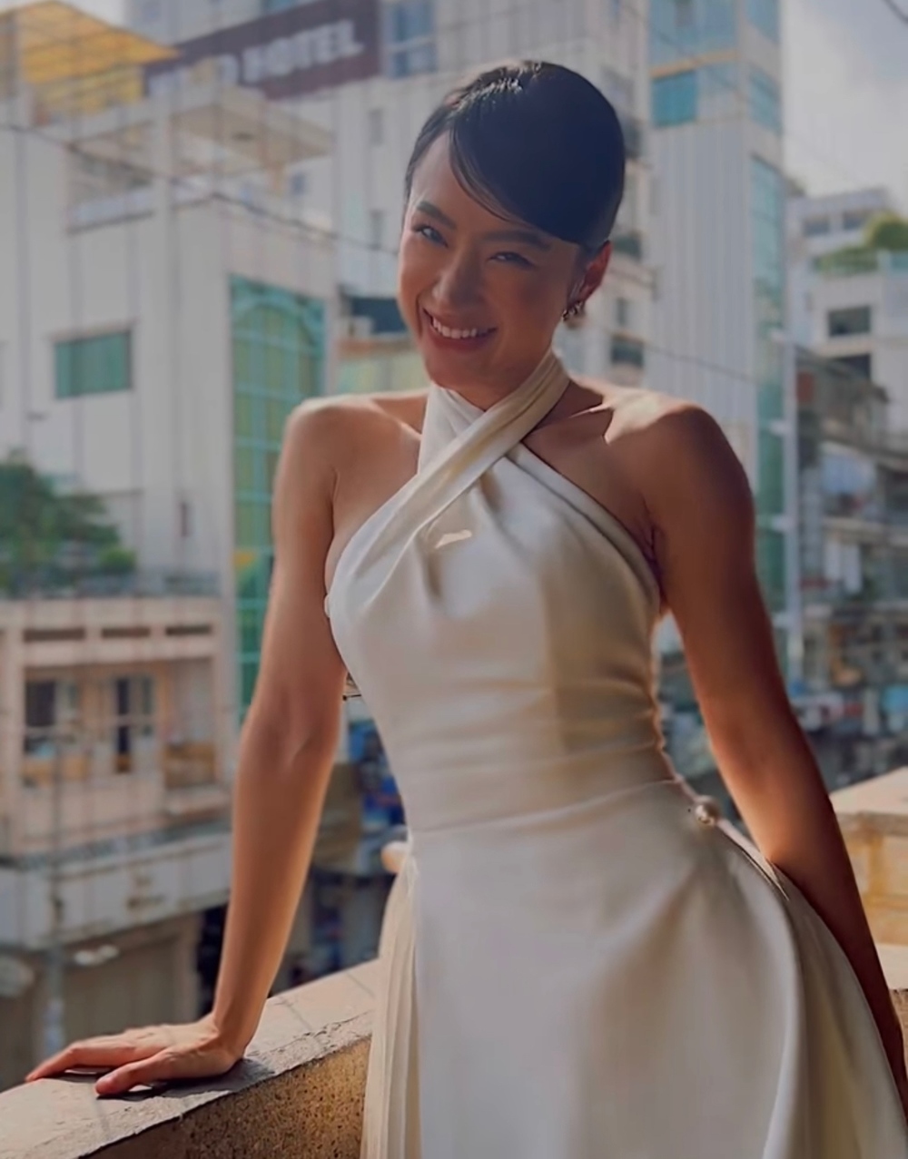 Angela Phương Trinh gây sốc với chiếc váy quá bạo