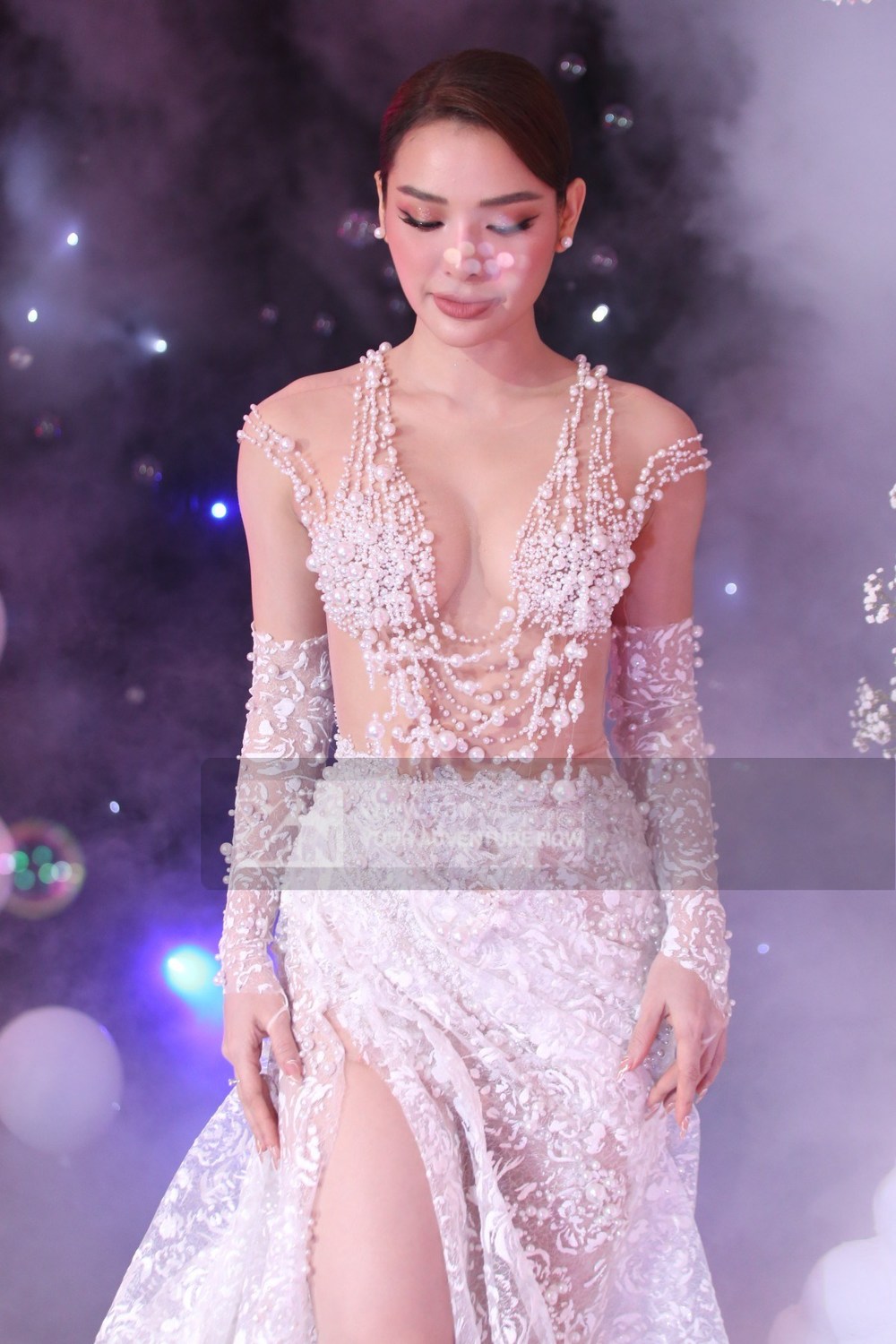 Ngất ngây ngắm Angela Phương Trinh cực kỳ cute với váy trái tim  Tin tức  Online