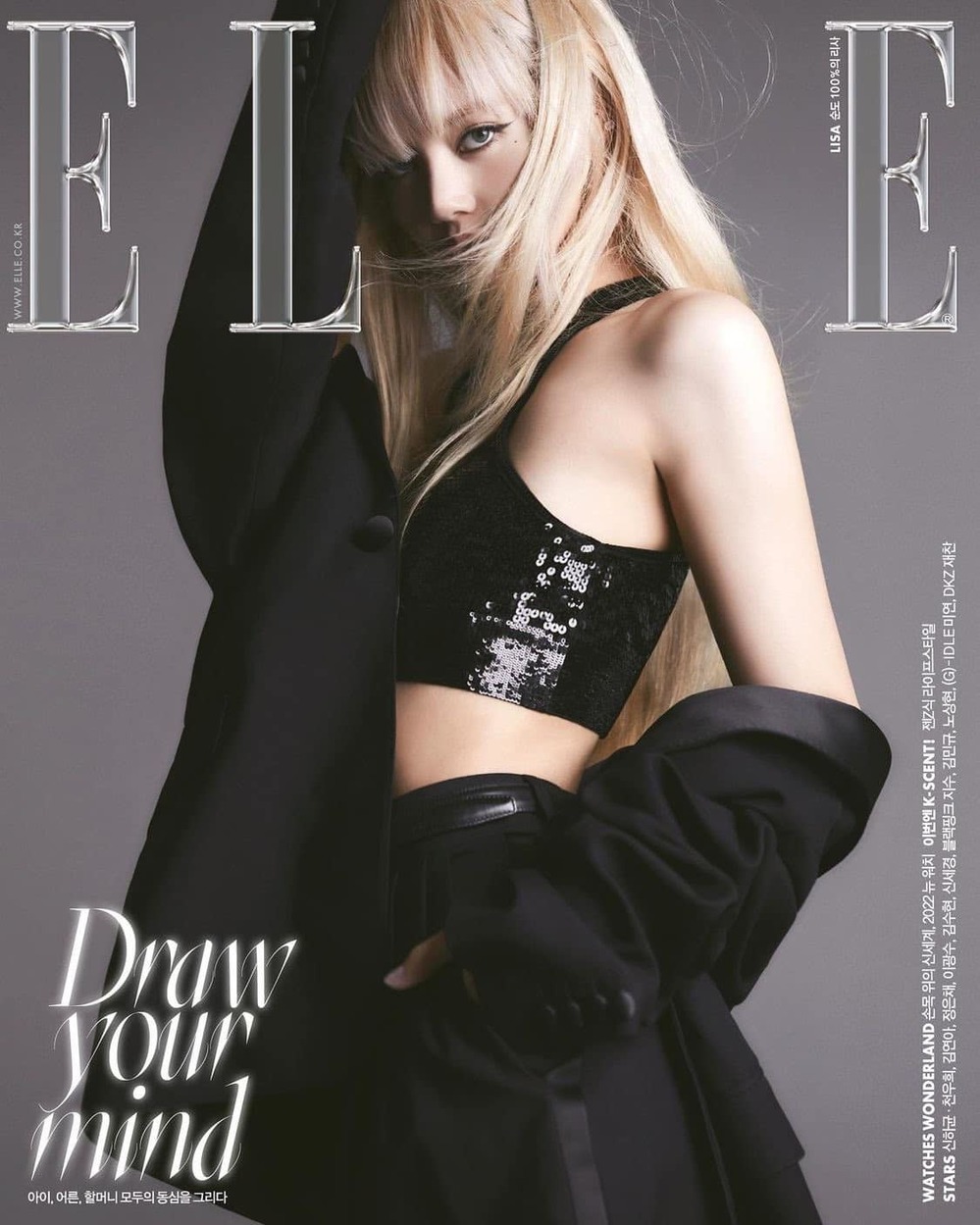 Lisa xuất hiện trên bìa Elle Hàn Quốc với Celine. (Ảnh: Elle)
