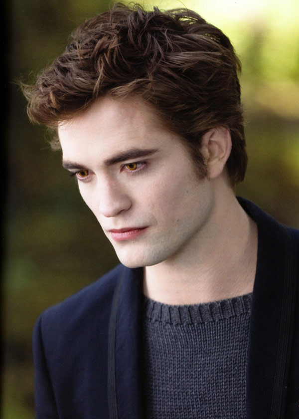  Robert Pattinson “gây bão” nhờ vai diễn Edward Cullen trong Twilight. (Ảnh: Tư liệu phim)