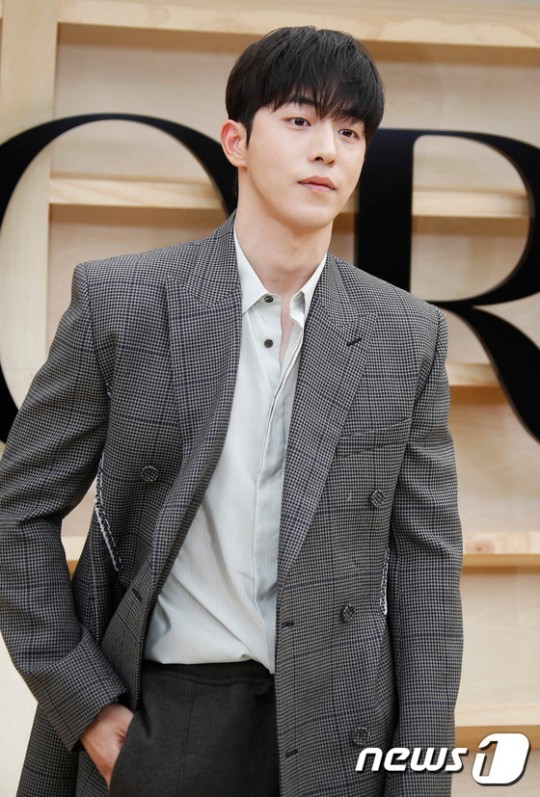 Nam Joo Hyuk lịch lãm chuẩn gu nam thần của hội chị em. (Ảnh: News 1)