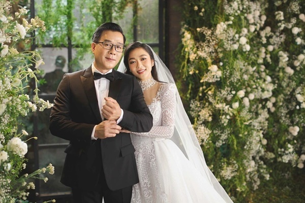Hà Thanh Xuân và doanh nhân Thắng Ngô. (Ảnh: Dân trí) Hà Thanh Xuân và doanh nhân Thắng Ngô. (Ảnh: Dân trí) - Tin sao Viet - Tin tuc sao Viet - Scandal sao Viet - Tin tuc cua Sao - Tin cua Sao