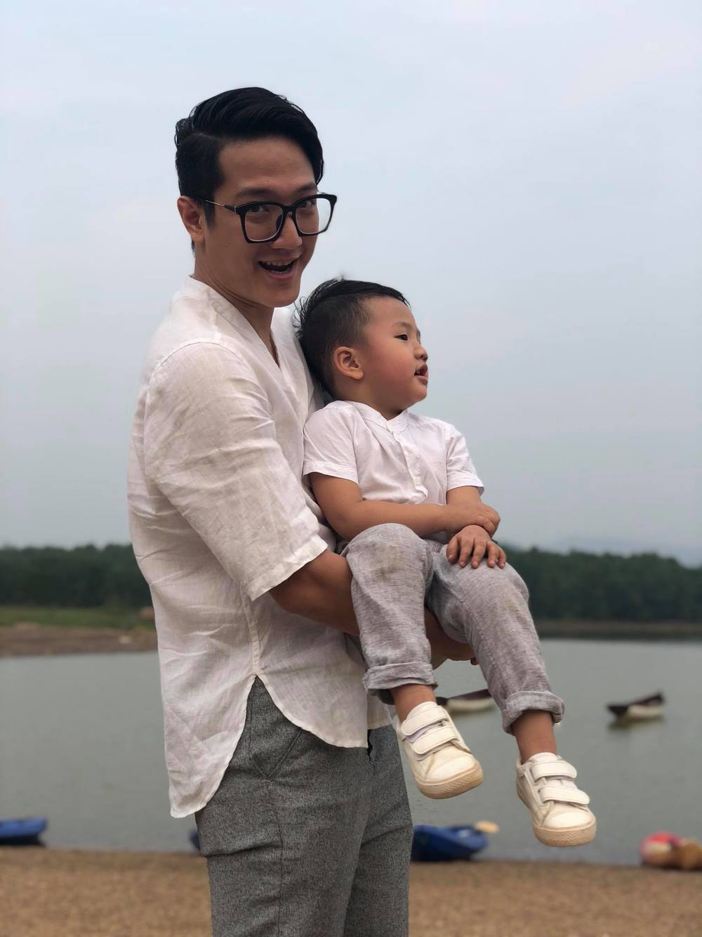 
Thu Quỳnh nhận ra cái sai trong cách xử lý câu chuyện cùng chồng cũ khiến con trai không thể sống cùng bố mẹ. (Ảnh: Facebook Đào Chí Nhân)