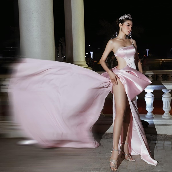  
Không chỉ có Ngọc Trinh mà Á hậu 2 Hoa hậu Việt Nam 2020 cũng yêu thích thiết kế này khi tham dự sự kiện tại Miss World Vietnam 2022. (Ảnh: FB Nguyễn Lê Ngọc Thảo)