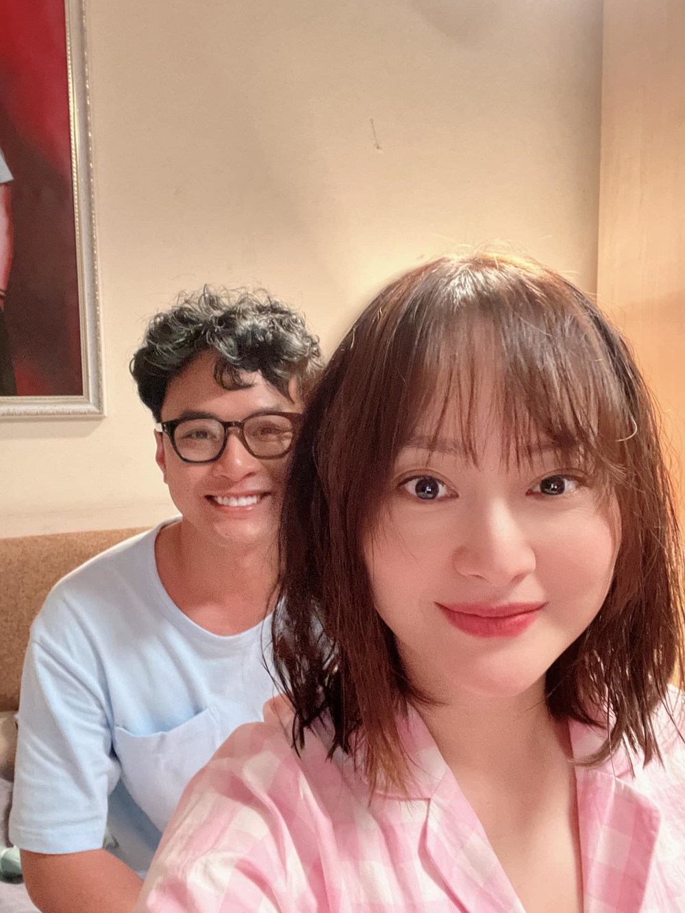 Anh và Lan Phương vào vai vợ chồng của Thương Ngày Nắng Về. (Ảnh: FB Lê Hồng Đăng)