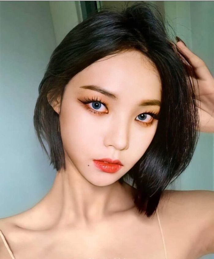    Fan có tâm còn photoshop tóc ngắn cho Karina. (Ảnh: Pinterest)