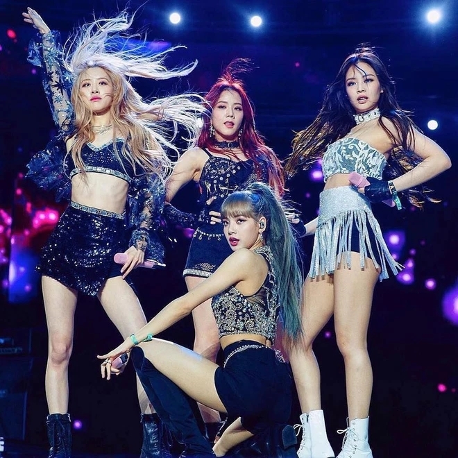 Người hâm mộ vô cùng nhớ BLACKPINK trên sân khấu. (Ảnh: Pinterest)