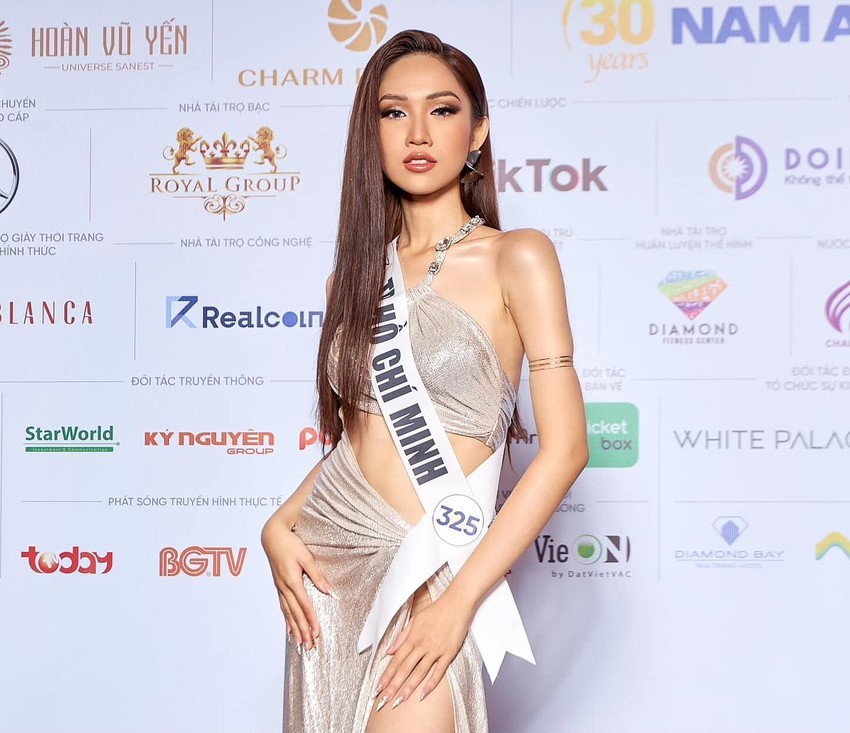  
Cô là thí sinh chuyển giới đầu tiên tại cuộc thi Hoa hậu Hoàn vũ Việt Nam. (Ảnh: Báo Pháp luật)  - Tin sao Viet - Tin tuc sao Viet - Scandal sao Viet - Tin tuc cua Sao - Tin cua Sao