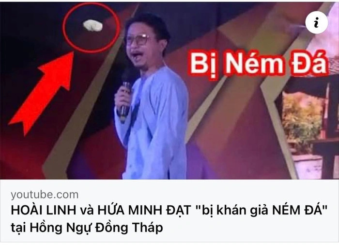  
Thậm chí người quay đoạn clip còn để tiêu đề là 2 nam nghệ sĩ bị khán giả "ném đá". (Ảnh: YouTube Hoài Linh) - Tin sao Viet - Tin tuc sao Viet - Scandal sao Viet - Tin tuc cua Sao - Tin cua Sao