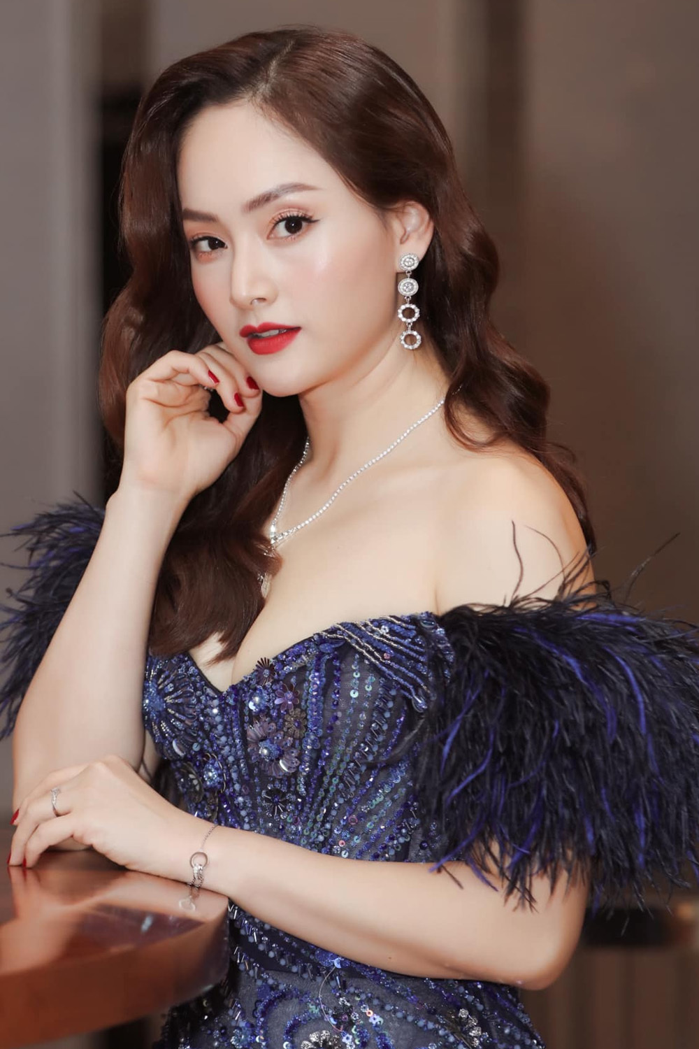 Diệu trong Cả Một Đời Ân Oán tiết lộ may mắn cô không gặp mẹ chồng “khó ở” như trong phim. (Ảnh: Facebook Lan Phuong Nguyen)