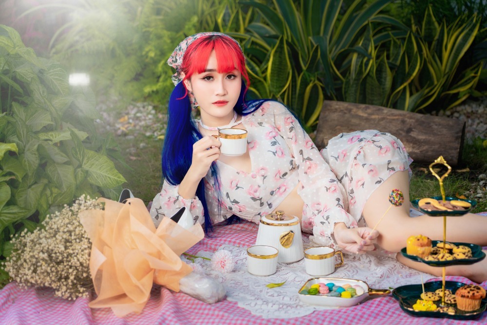    Tường Vi đổi màu tóc là kiểu "chơi lớn" nhất từ trước đến nay.