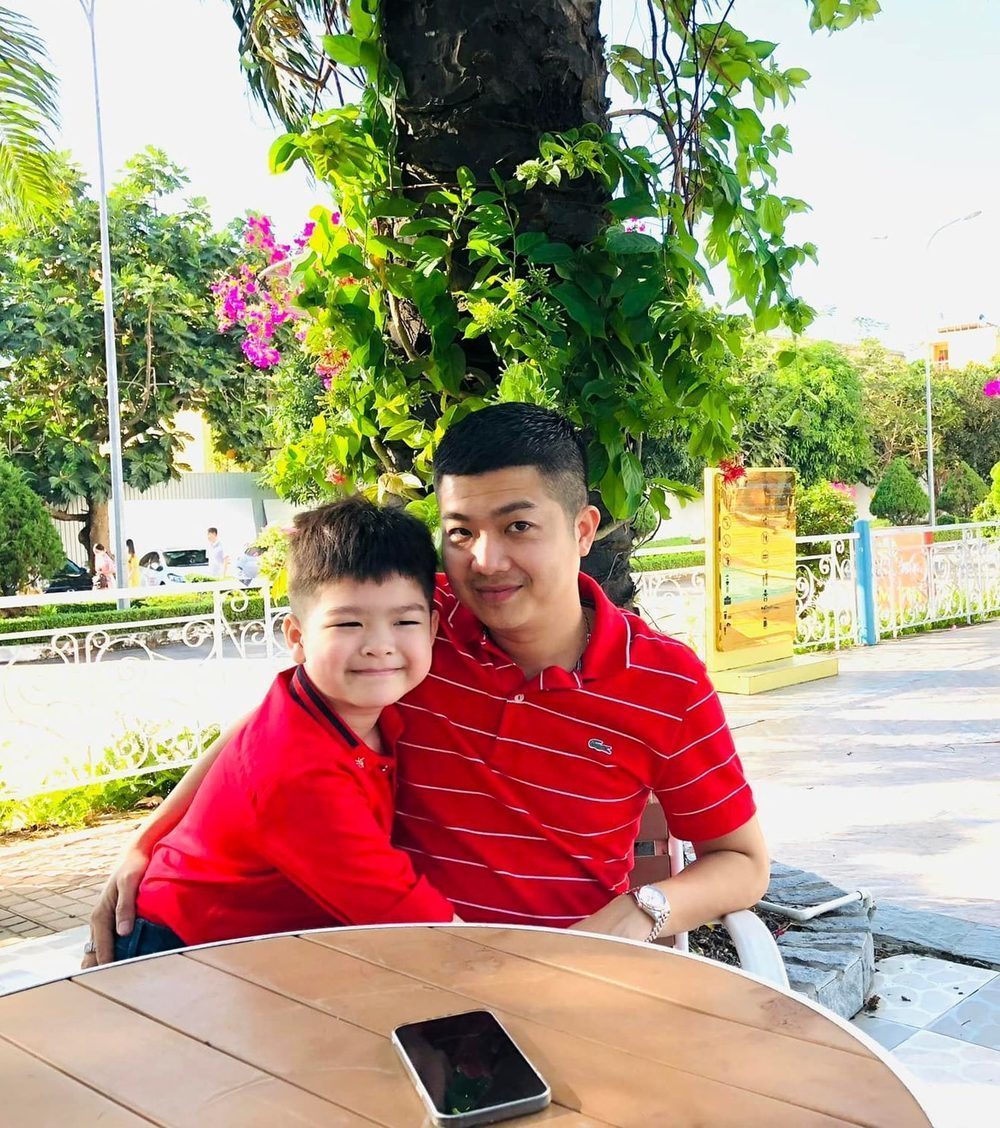  
Hiện tại con trai của Nhật Kim Anh đang sống cùng gia đình nội. (Ảnh: Facebook Buu Loc Ngo)
