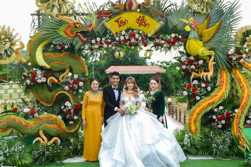 
Đám cưới của Mạc Văn Khoa và Thảo Vy được trang trí hoành tráng. (Ảnh: Facebook Mạc Văn Khoa)