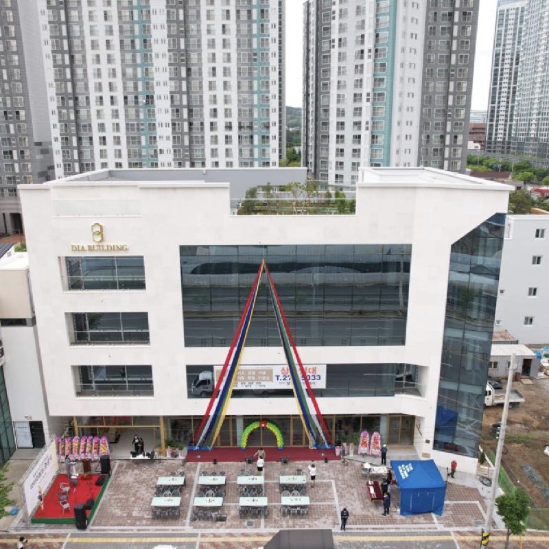  
Toà nhà 200 tỷ mà đôi vợ chồng trẻ sở hữu ở Hàn Quốc. (Ảnh: Trí Thức Trẻ)