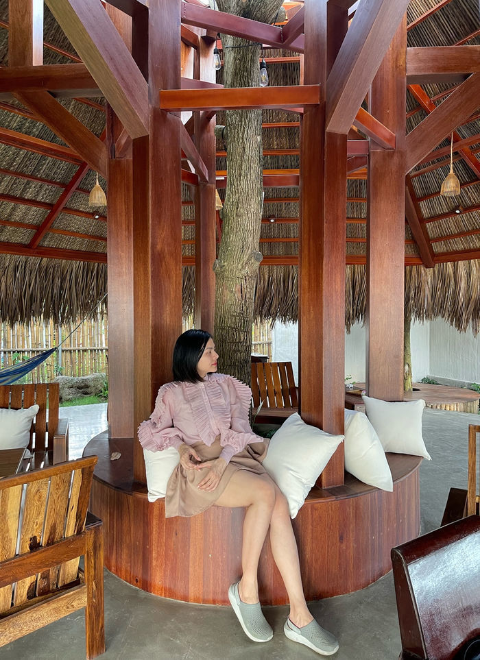  Đây là nơi lý tưởng để gia đình cô về quê thư giãn, nghỉ dưỡng. (Ảnh: FB Vân Trang) - Tin sao Viet - Tin tuc sao Viet - Scandal sao Viet - Tin tuc cua Sao - Tin cua Sao